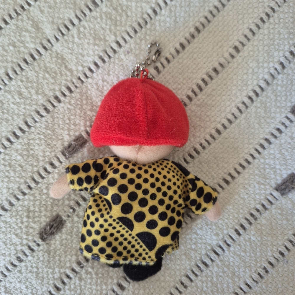 Yayoi Kusama Plush Doll Key Chain - Picture 2 of 4